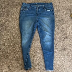 Old Navy Women's Skinny Jeans in Deep Blue